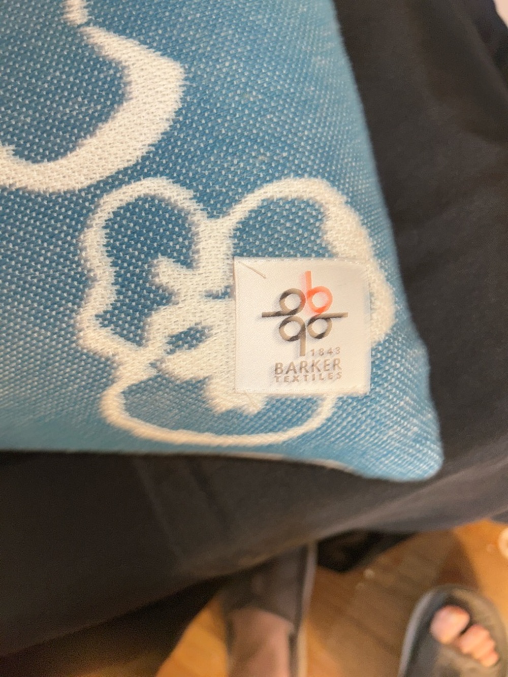 Parker HomeGoods Teal and White Floral Throw Pillow - Picture 5 of 6